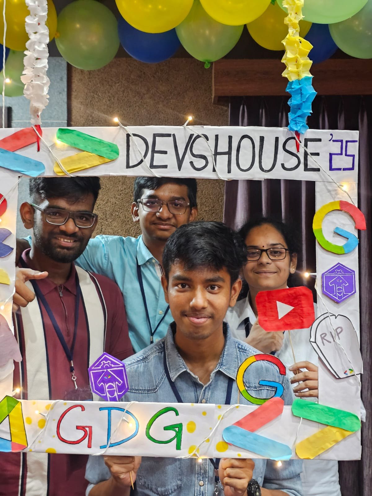 DevsHouse GDG photo booth with teammates